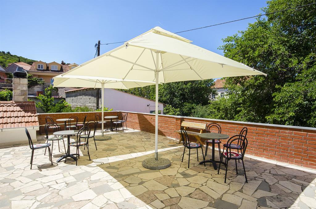 Apartments And Rooms Iva Трогир Экстерьер фото
